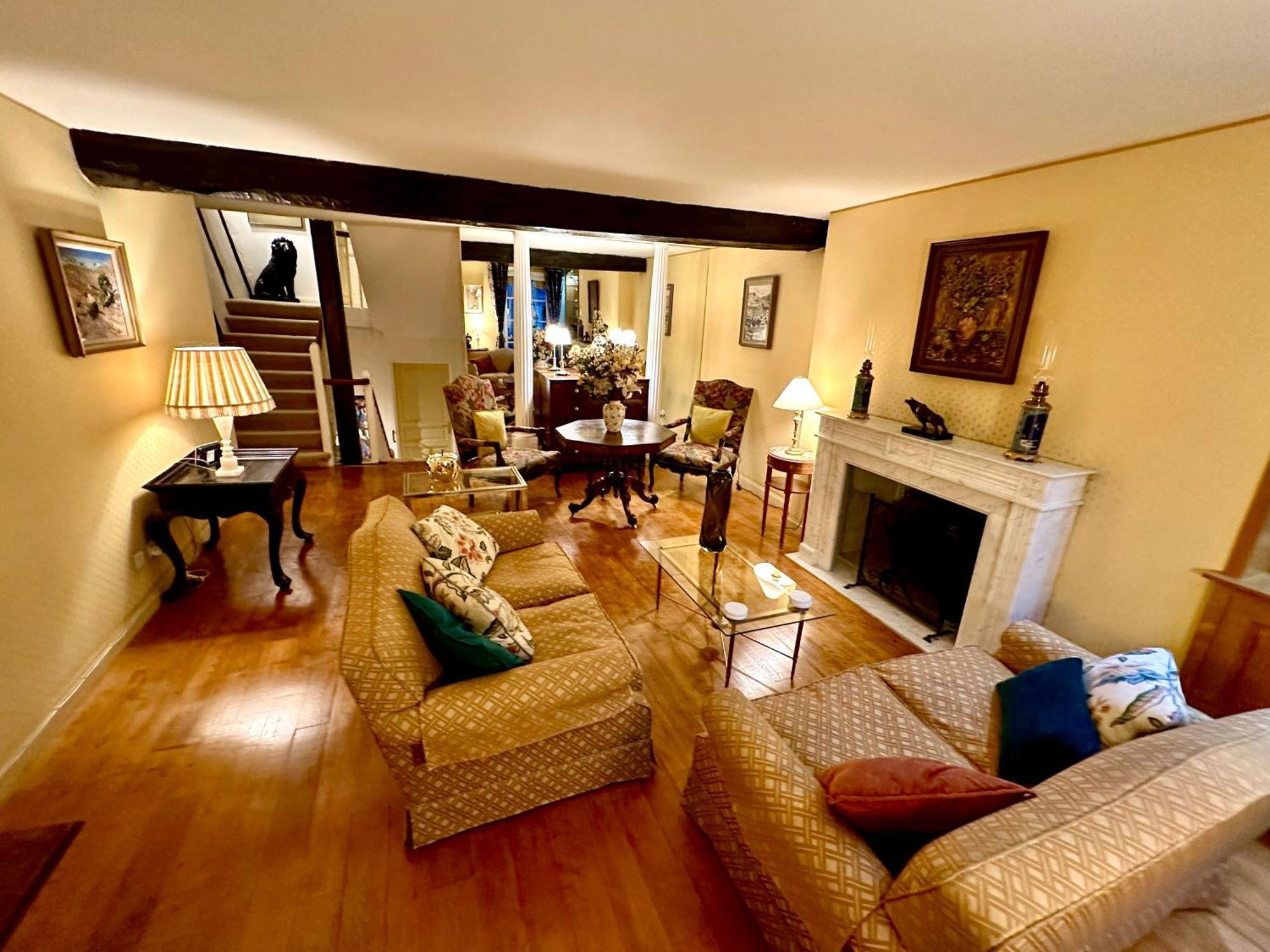 베르주라크 Le Logis Plantagenet B&B 외부 사진